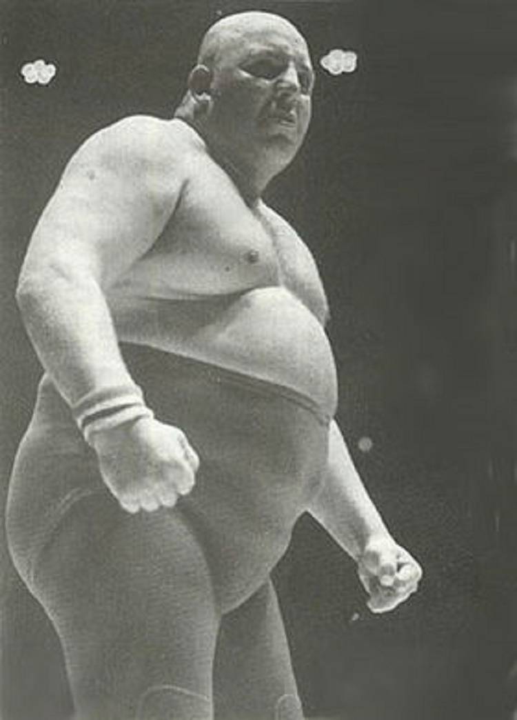 10 Wrestlers Tragically Who Passed Away In The Ring 10 Wrestlers Tragically Who Passed Away In The Ring