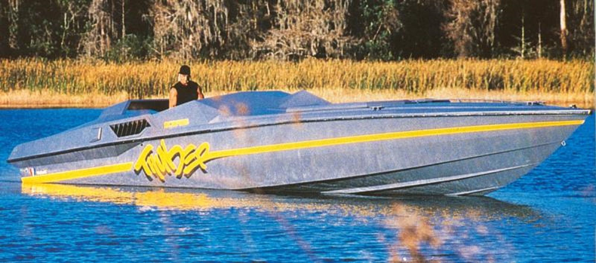 Hulk Hogan motor boat