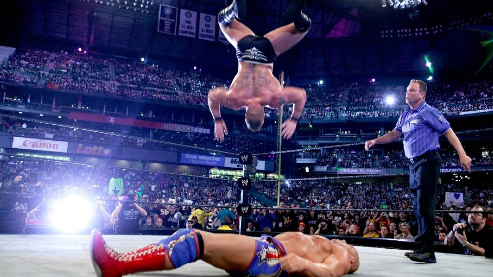 28 Times Wrestling Went Horribly Wrong