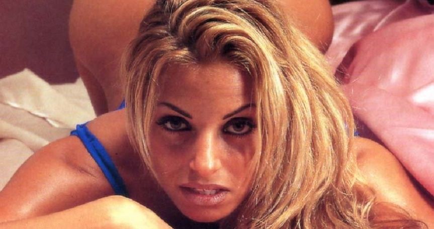 Hot Sexy Trish Stratus Xnxx - Top 20 Hot Photos of Trish Stratus You NEED To See