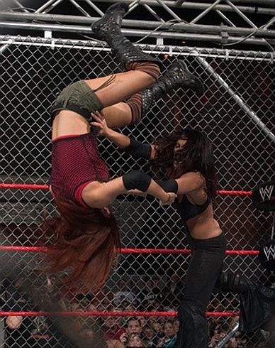 Becky Lynch Set For Huge Steel Cage Match On WWE Raw – TJR Wrestling