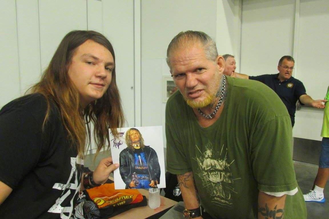 15 Wrestlers That Only Care About Your Money At Meet And Greets