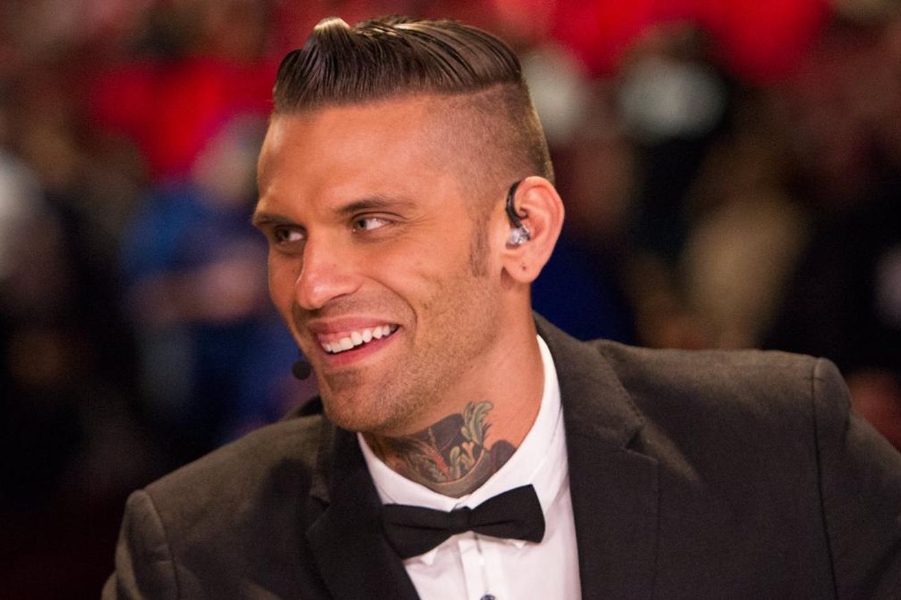 Corey Graves' Blonde Hair: Fans React to the New Look - wide 6