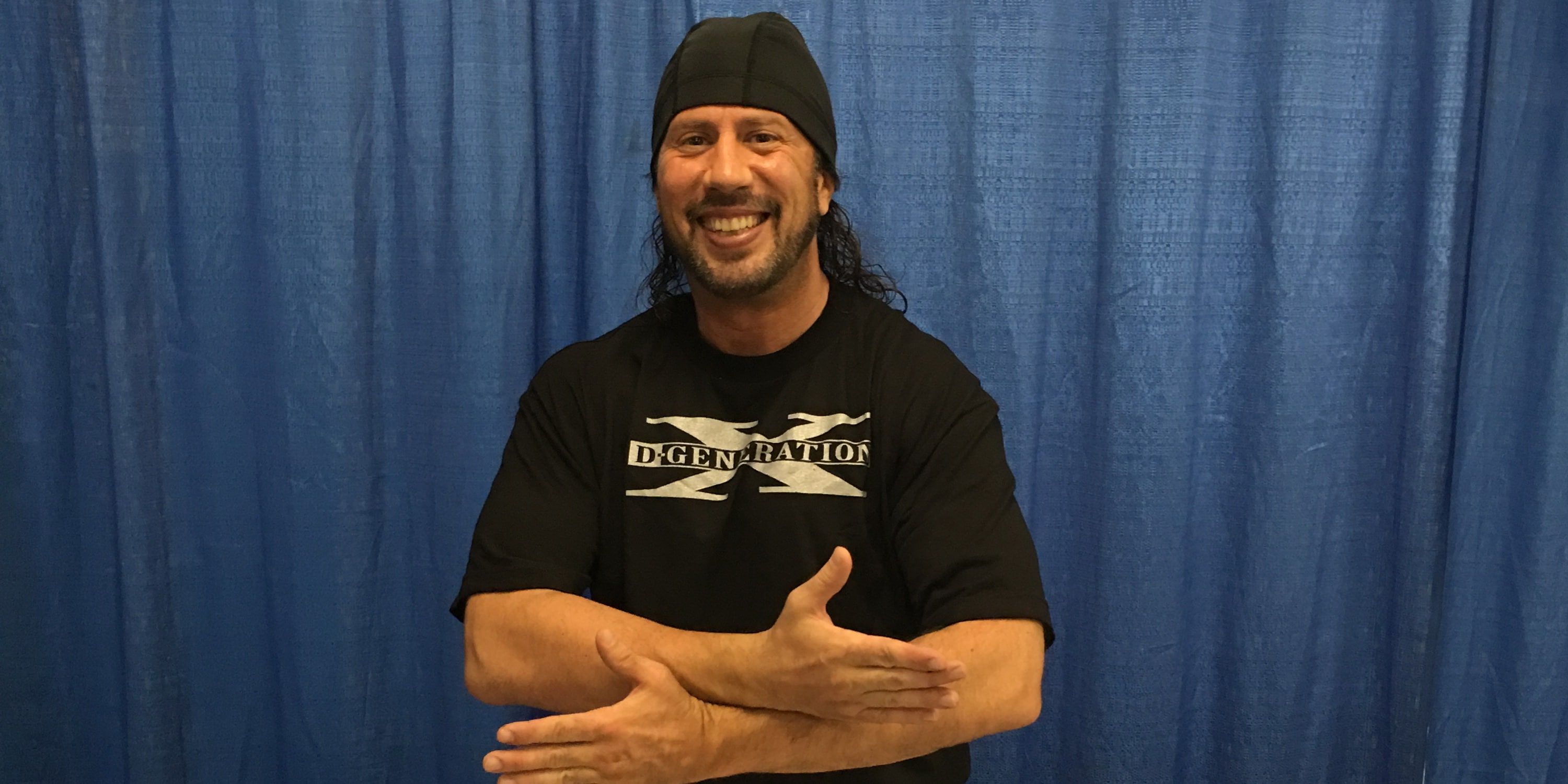 XPac doing the DX sign
