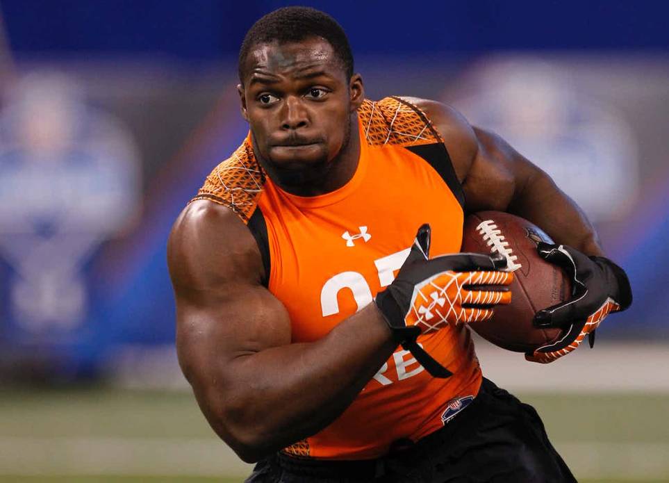 Strongest NFL Players Who Look More Ripped Than Bodybuilders Sport