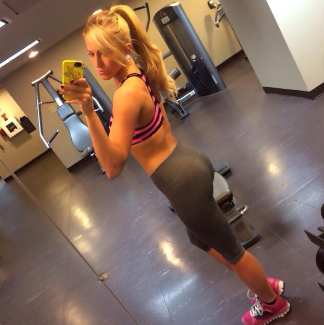 WWE Stars That Should Never Take Off Their Yoga Pants