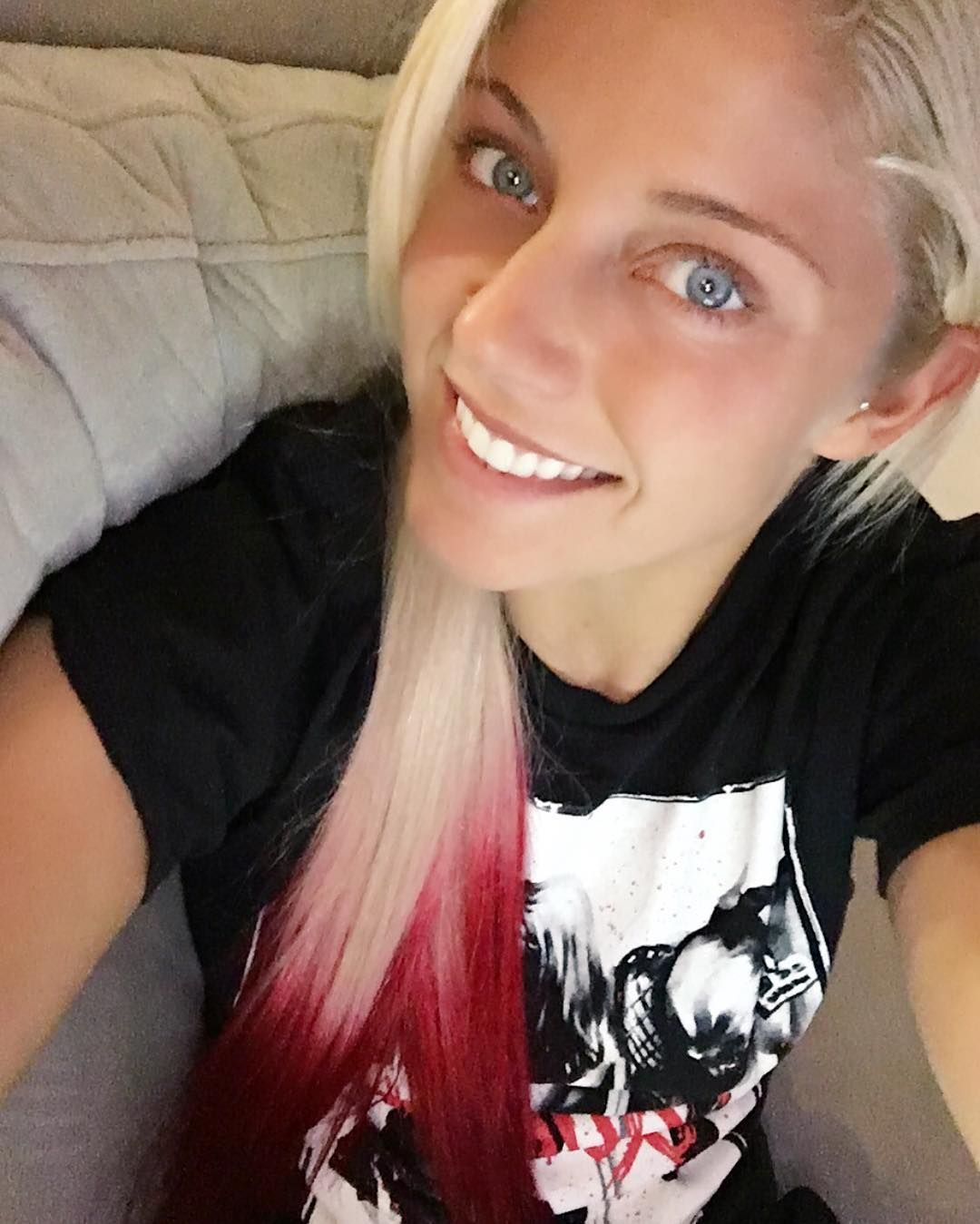 Au Naturel: WWE Women Without Their Makeup On