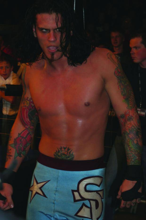 20 WWE Superstars That Transformed Into Different People