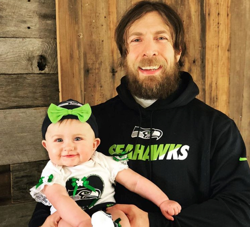 13 WWE Wrestler Family Members Who Get Way Too Much Attention (And 12 ...