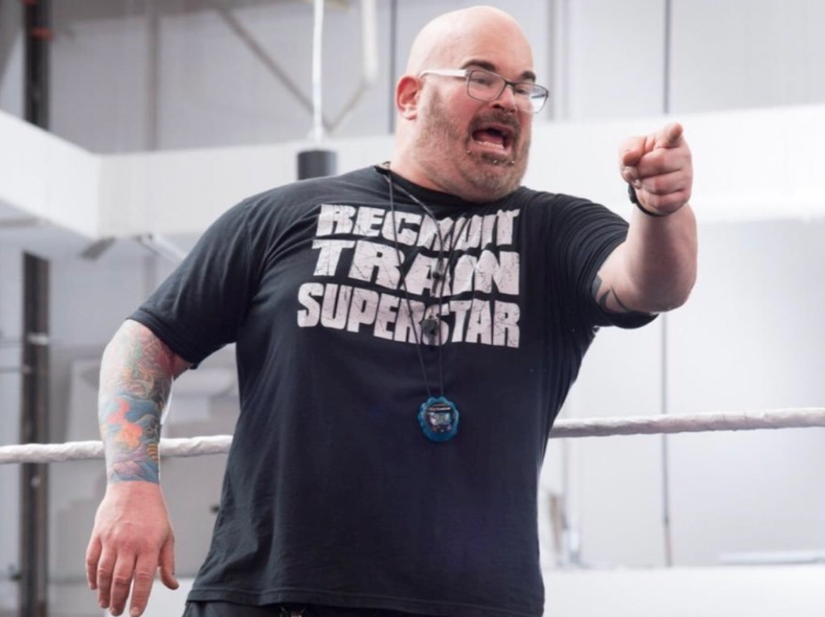 11 Former WWE Stars Who Surprisingly Still Work For The Company (And 10 ...
