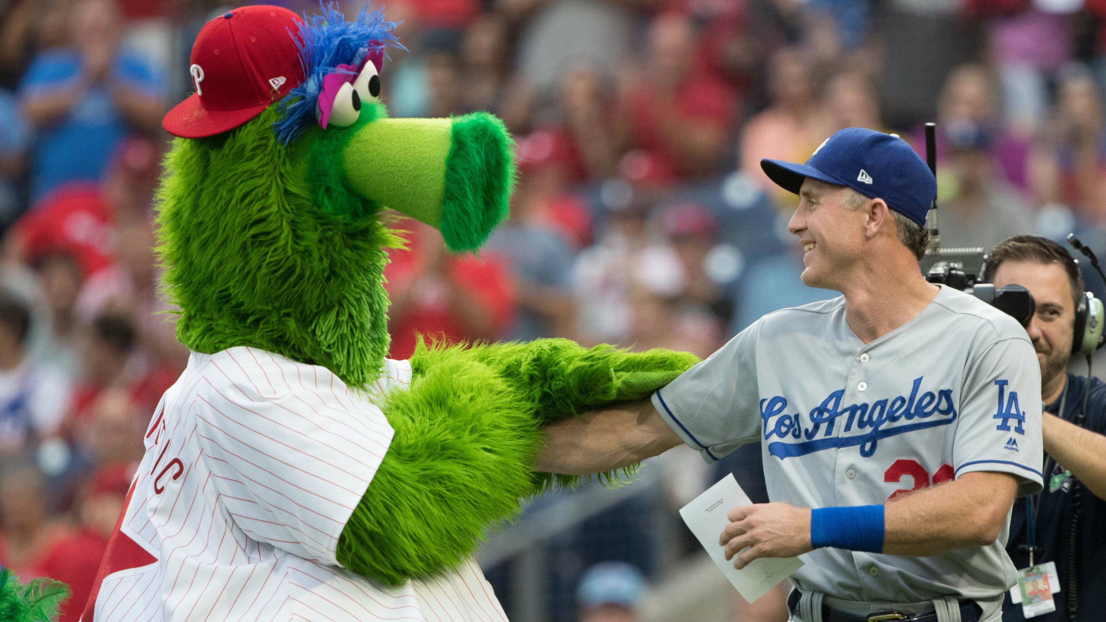 Chase Utley Leaves The Phillies Faithful With An Emotional Thank You