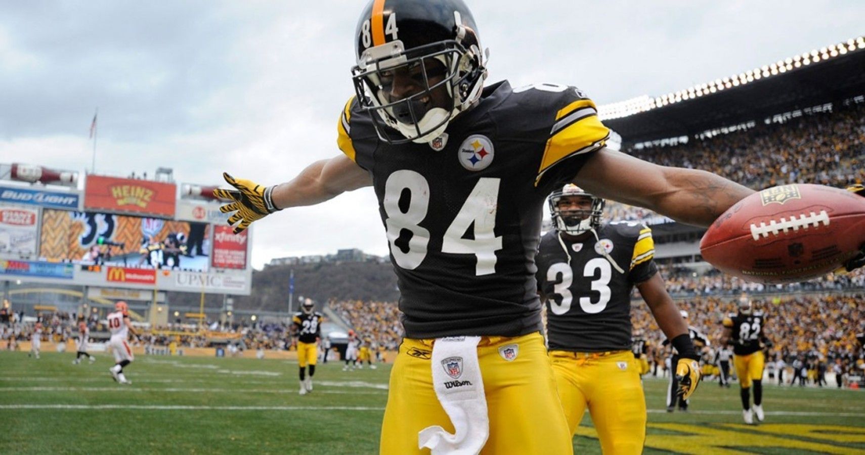 Antonio Brown Disciplined By Steelers Coach Mike Tomlin Antonio Brown Disciplined By Steelers Coach Mike Tomlin