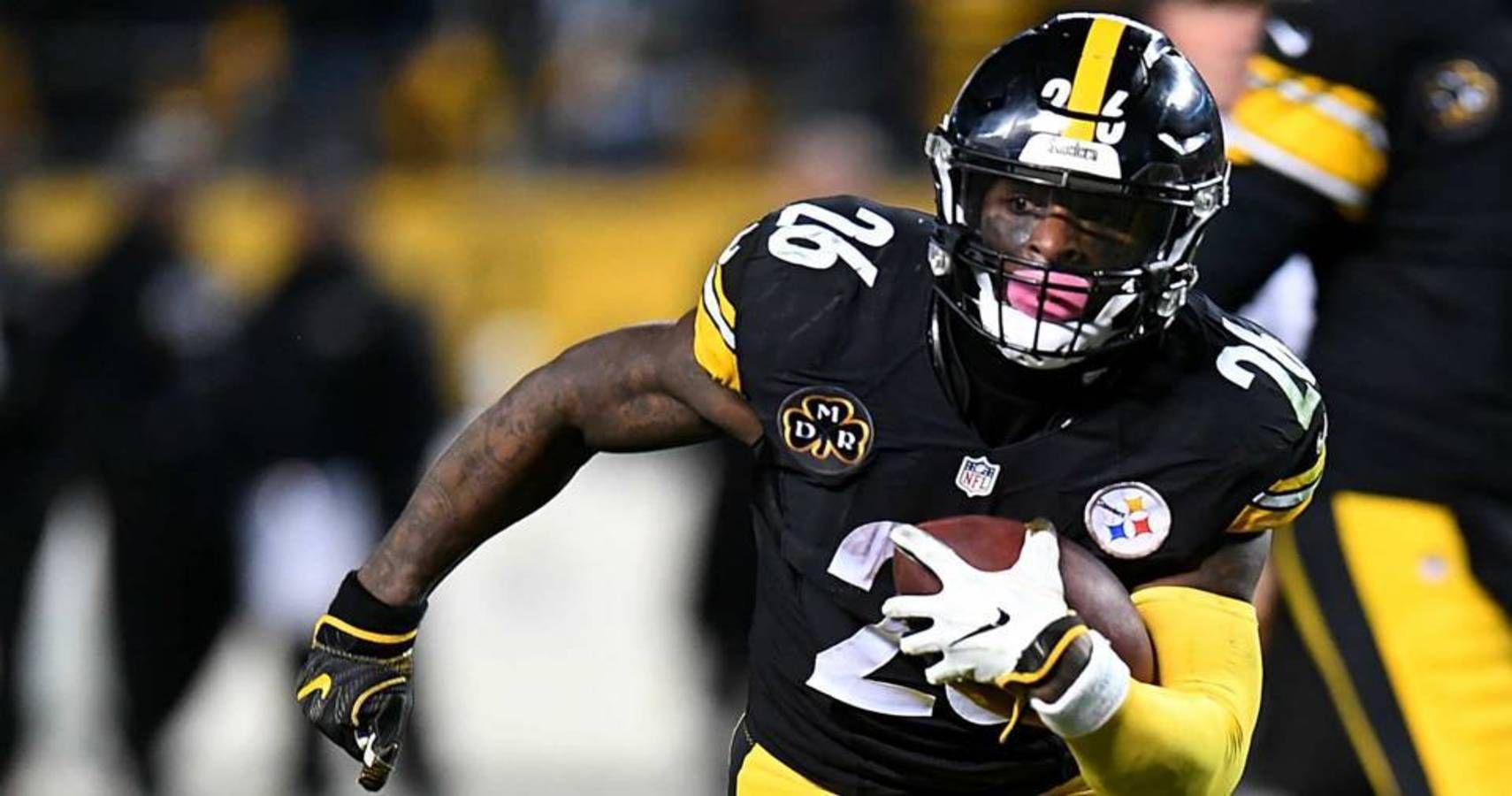 Le'Veon Bell's Week 1 Status In Doubt As He Skips Steelers ...