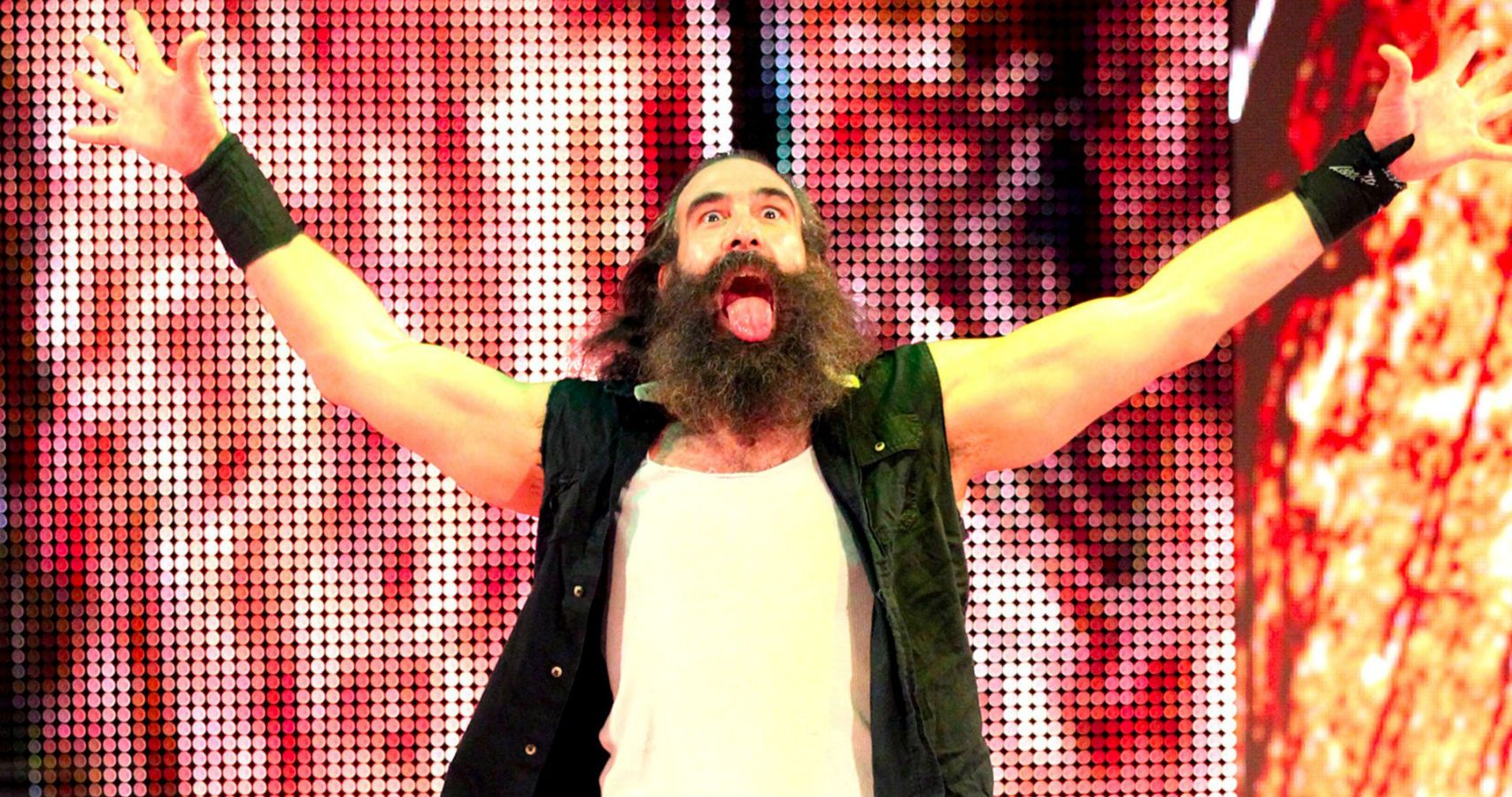 Luke Harper Wrestles For Title At NXT Live Event
