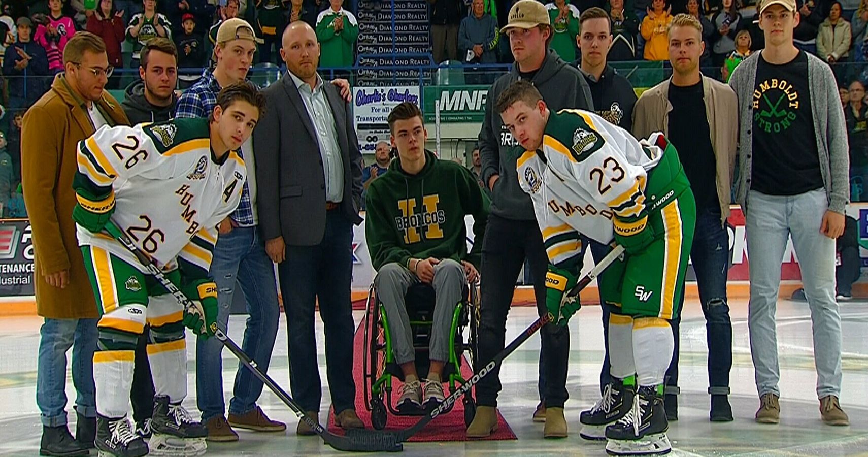 Humboldt Broncos tragedy tribute from nation's hockey community