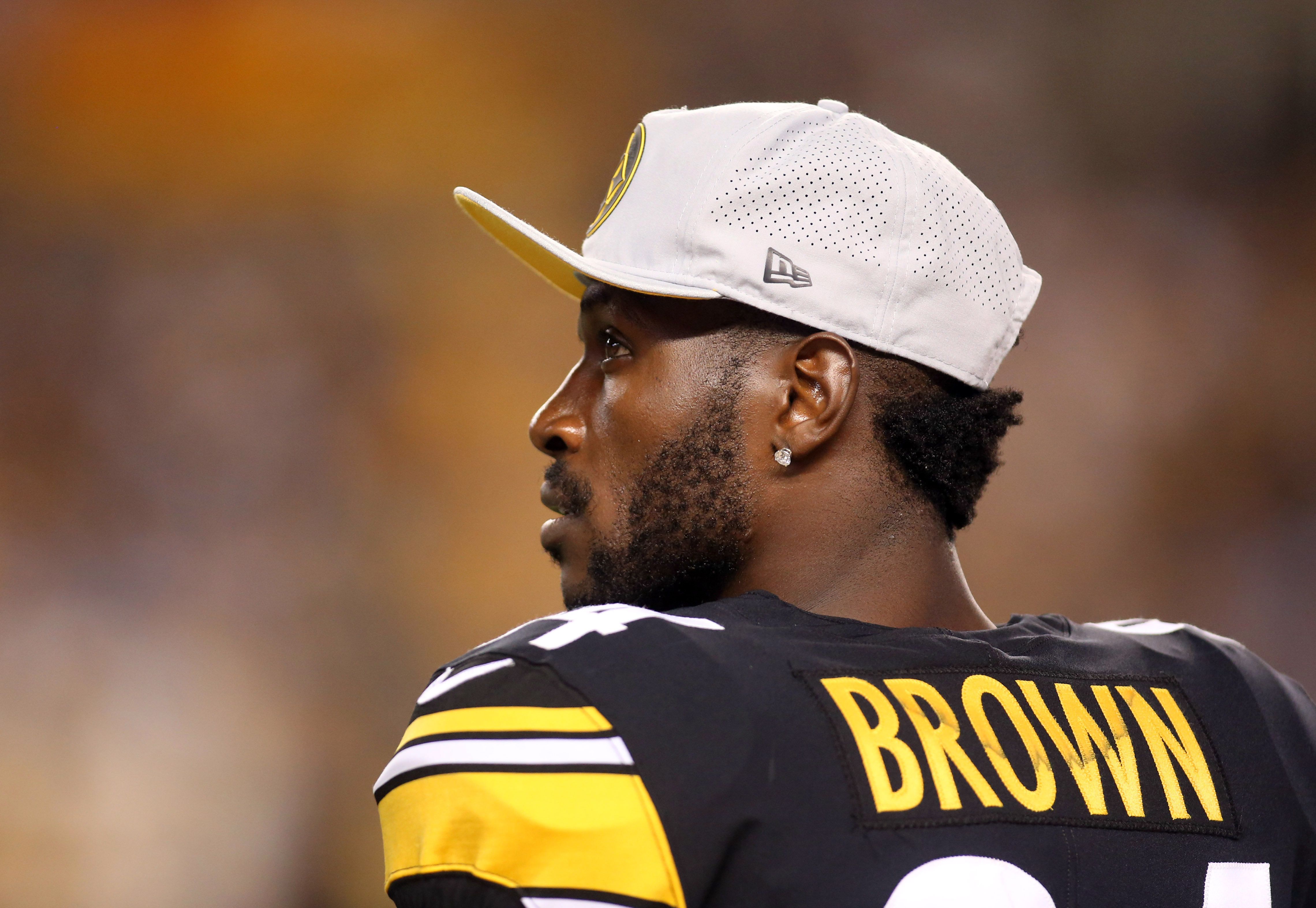 One & a Half Years After Sideline Meltdown, Antonio Brown Again