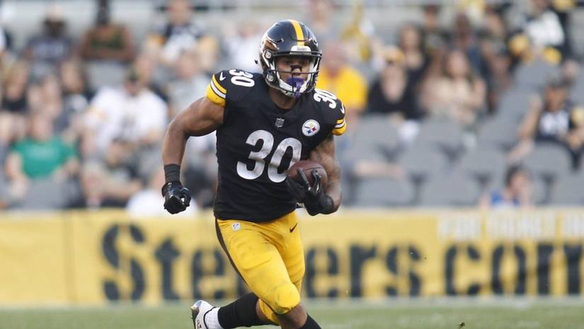 Le’Veon Bell Texts James Connor After Big Plays During Steelers Holdout