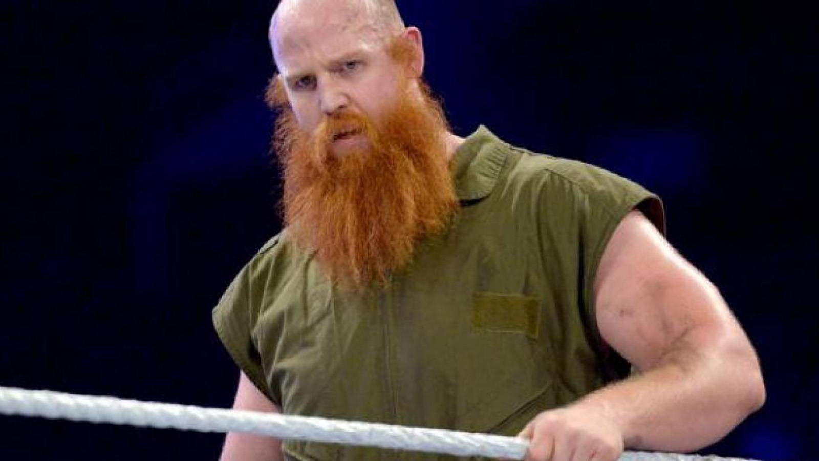Erick Rowan Rambling Rabbit Erick Rowan Returns at Royal Rumble To Help Daniel Bryan Retain WWE Title