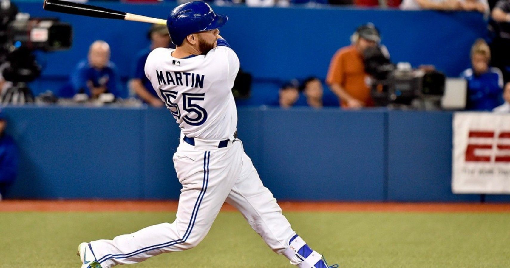 Dodgers acquire catcher Russell Martin from the Blue Jays, per report - MLB  Daily Dish