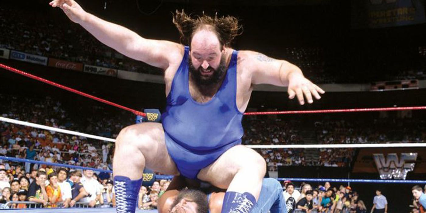 Earthquake wrestling in WWE.