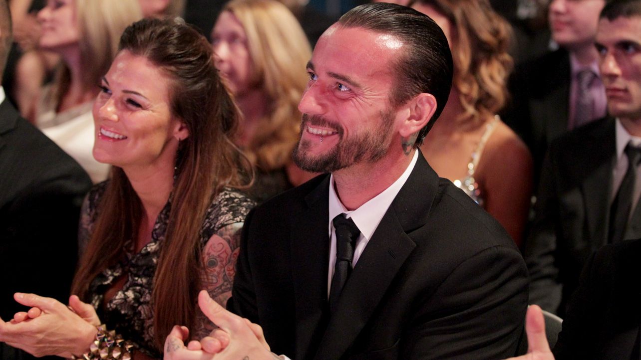 10 Wwe Off Screen Couples We Forgot Ever Existed 5883