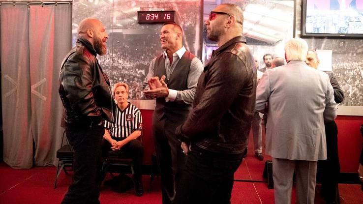 Backstage Paparazzi 10 Incredible Behind The Scenes Wwe Photos