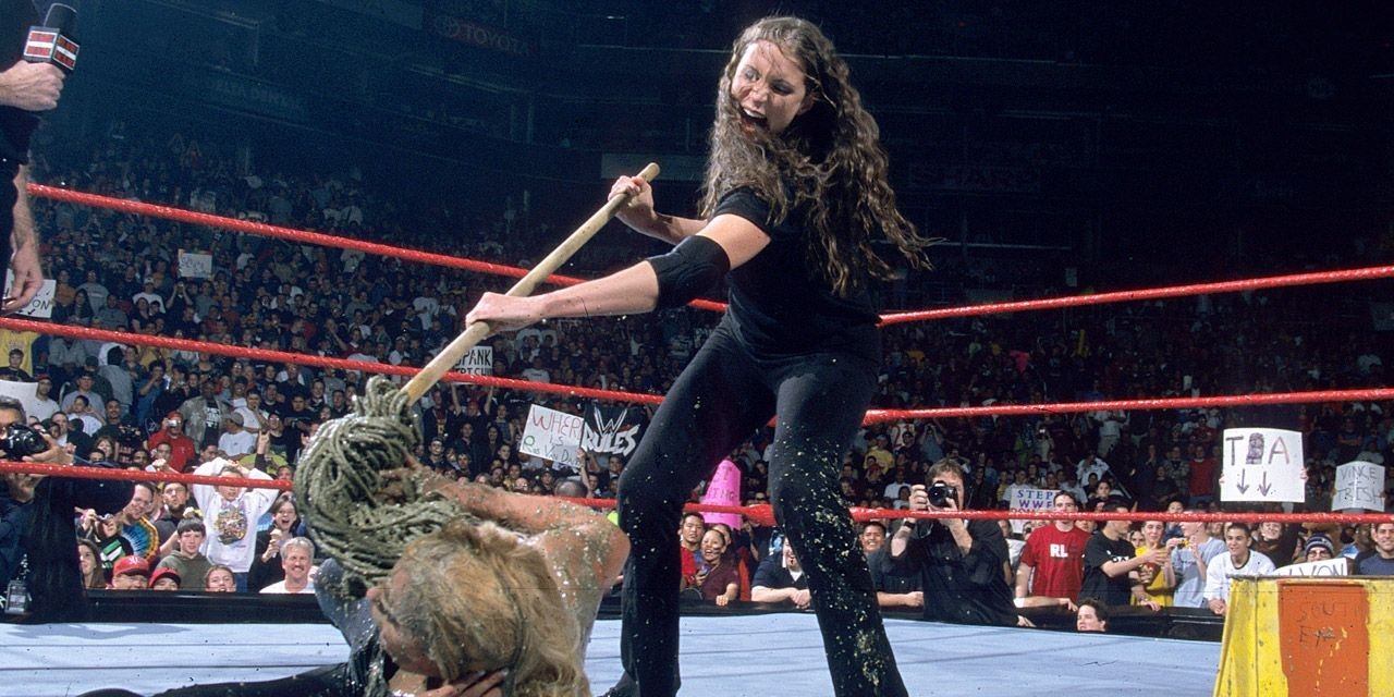 Stephanie Mcmahons Bold Moves How She Became A Wrestling Business Trailblazer - 7uzusc0