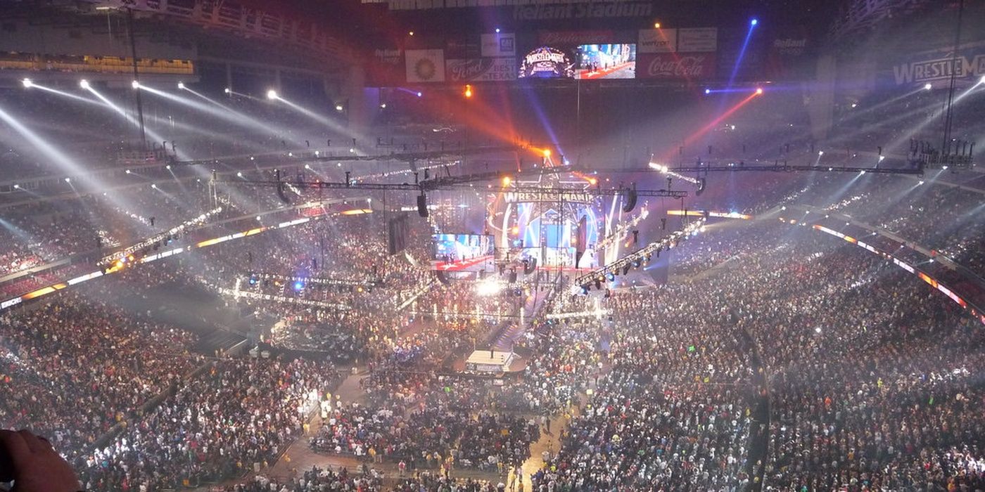 10 Best Crowds In WWE WrestleMania History, Ranked