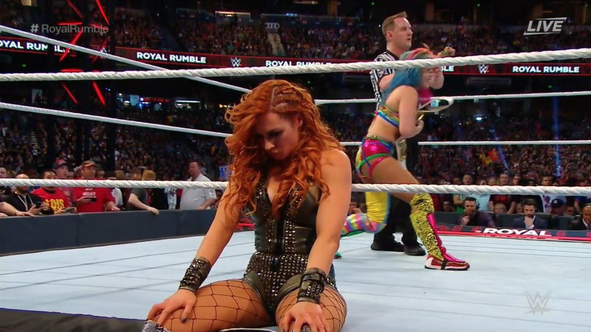 5 Reasons Becky Lynch Should Finally Beat Asuka At Royal Rumble ( & 5