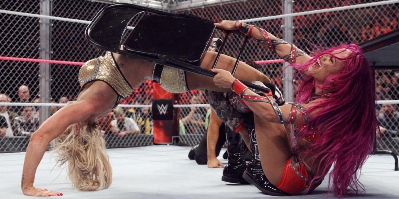 Sasha vs Charlotte at the first-ever women's Hell in a Cell