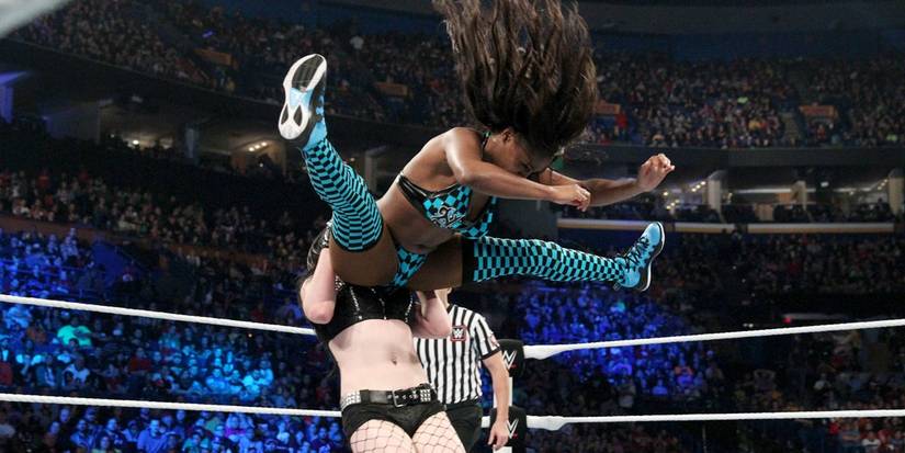 10 Pro Wrestling Moves That We Can't Believe Were Used As Finishers