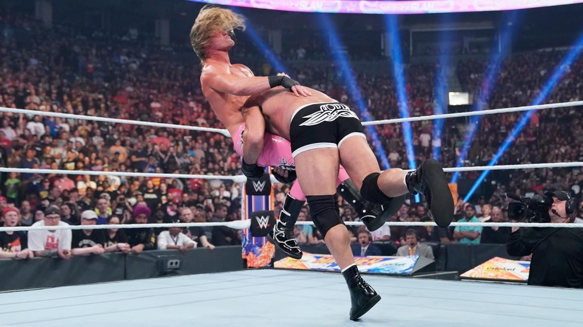 5 Reasons Edge Has The Best Spear (& 5 Reasons Goldberg Does)