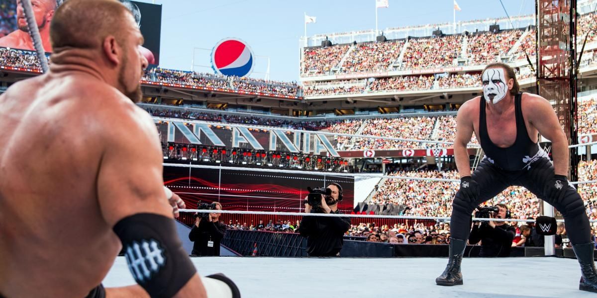 10 WWE Superstars Who Kicked Out of 