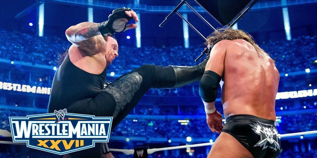 Triple H vs The Undertaker (WrestleMania XXVII) Cropped