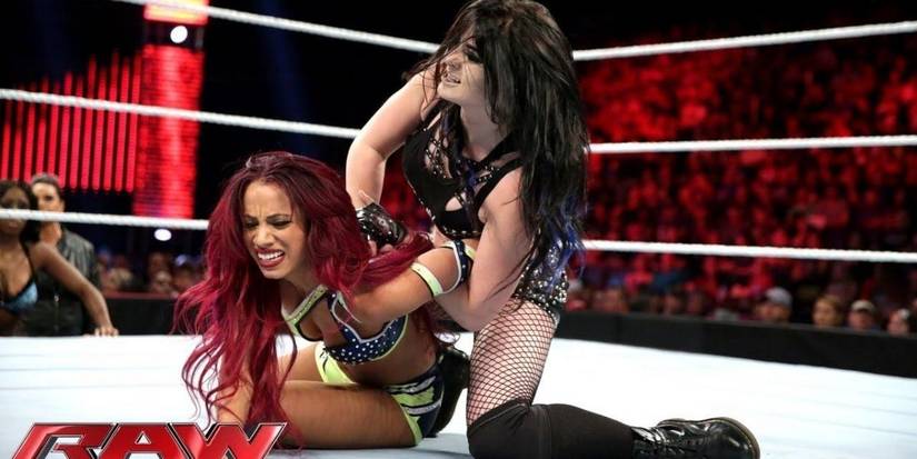 Paige Vs Sasha Banks