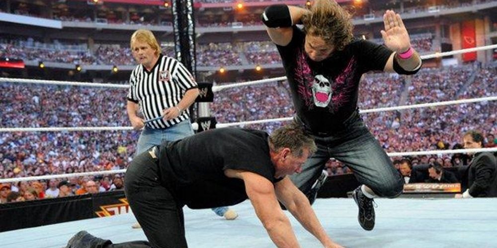 Bret Hart vs VInce McMahon