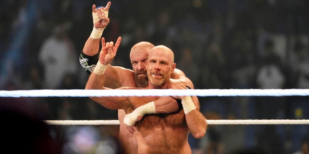 10 Retired WWE Wrestlers: Who Was Their Last Win Against?