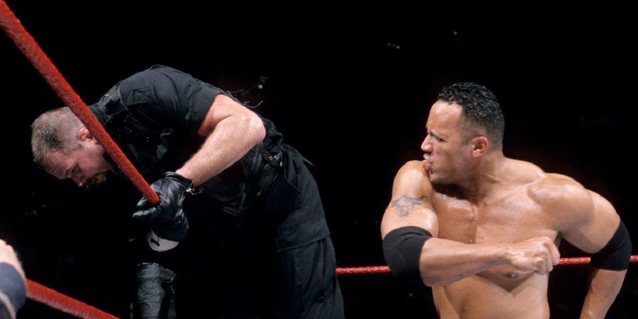 9 WWE Royal Rumble Eliminations That Were Botched