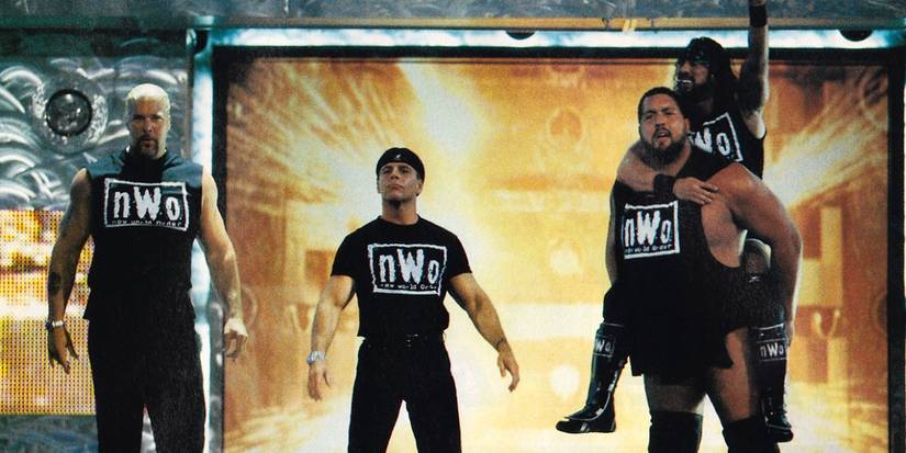 10 Small Wrestlers Who Had Huge Wins Over Larger Opponents