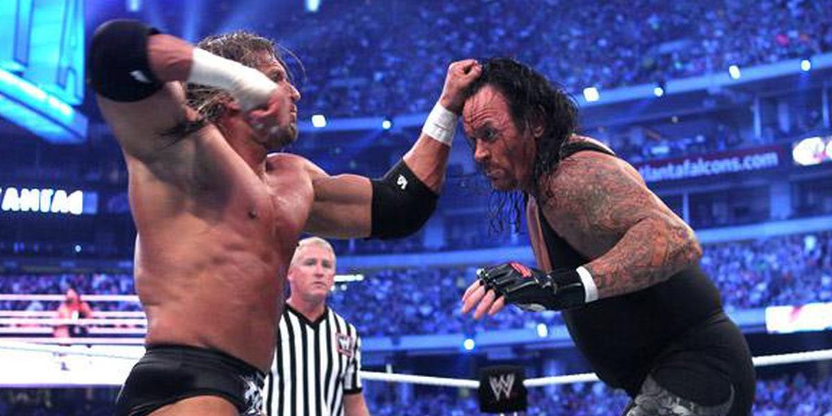 Triple H vs The Undertaker 2011