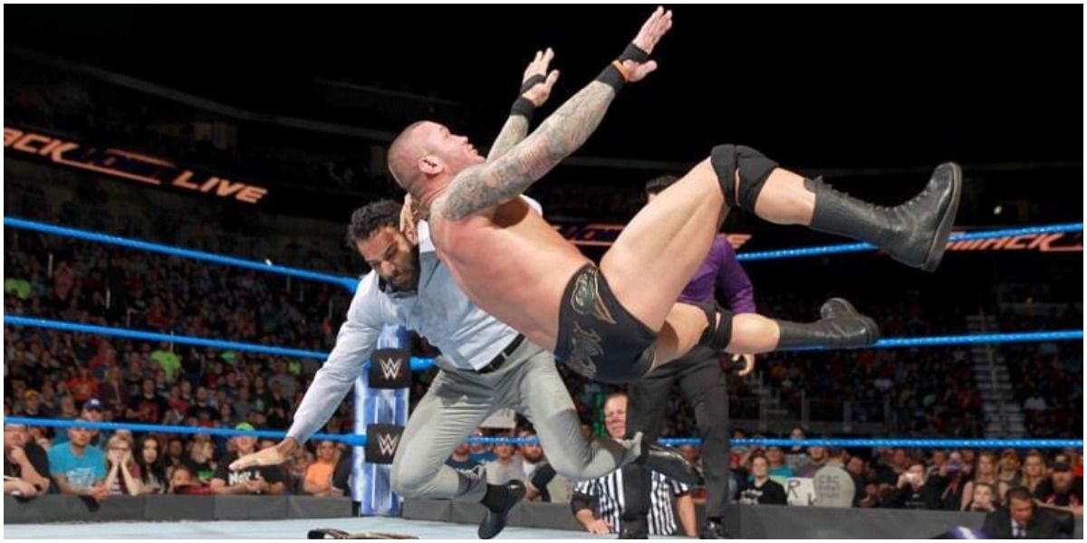 WWE Jinder Mahal Executing A Khallas To Randy Orton