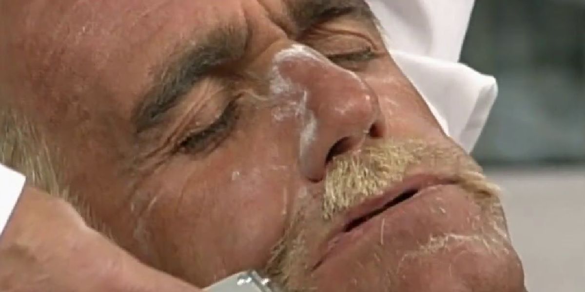 Hulk Hogan's mustache shaved