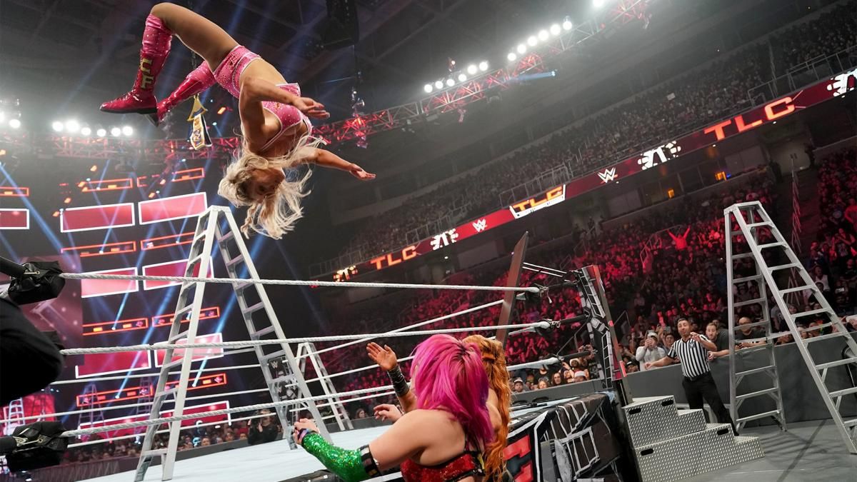 Asuka vs. Becky Lynch vs. Charlotte Flair (WWE TLC, 12/16/2018)