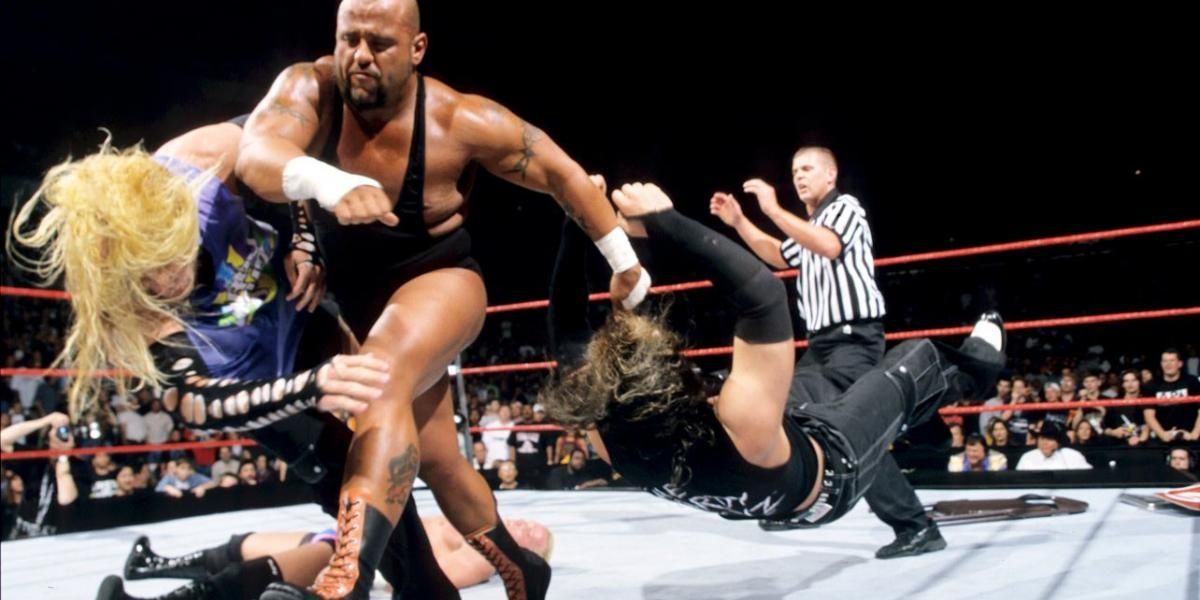 The 10 Best WWE Hardcore Title Matches, Ranked