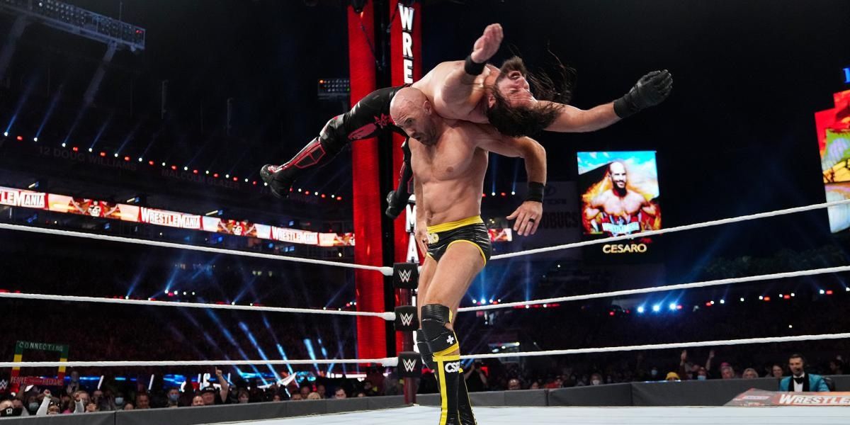 Cesaro vs Seth Rollins