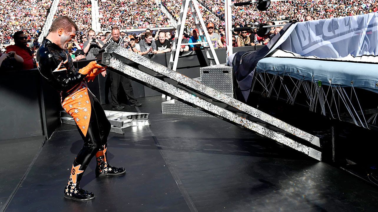 WrestleMania 31: Stardust (Cody Rhodes) pulls out a sparkly ladder