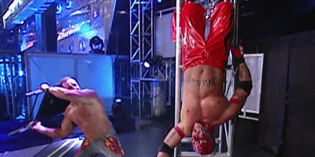 Chavo v Rey SmackDown 2006