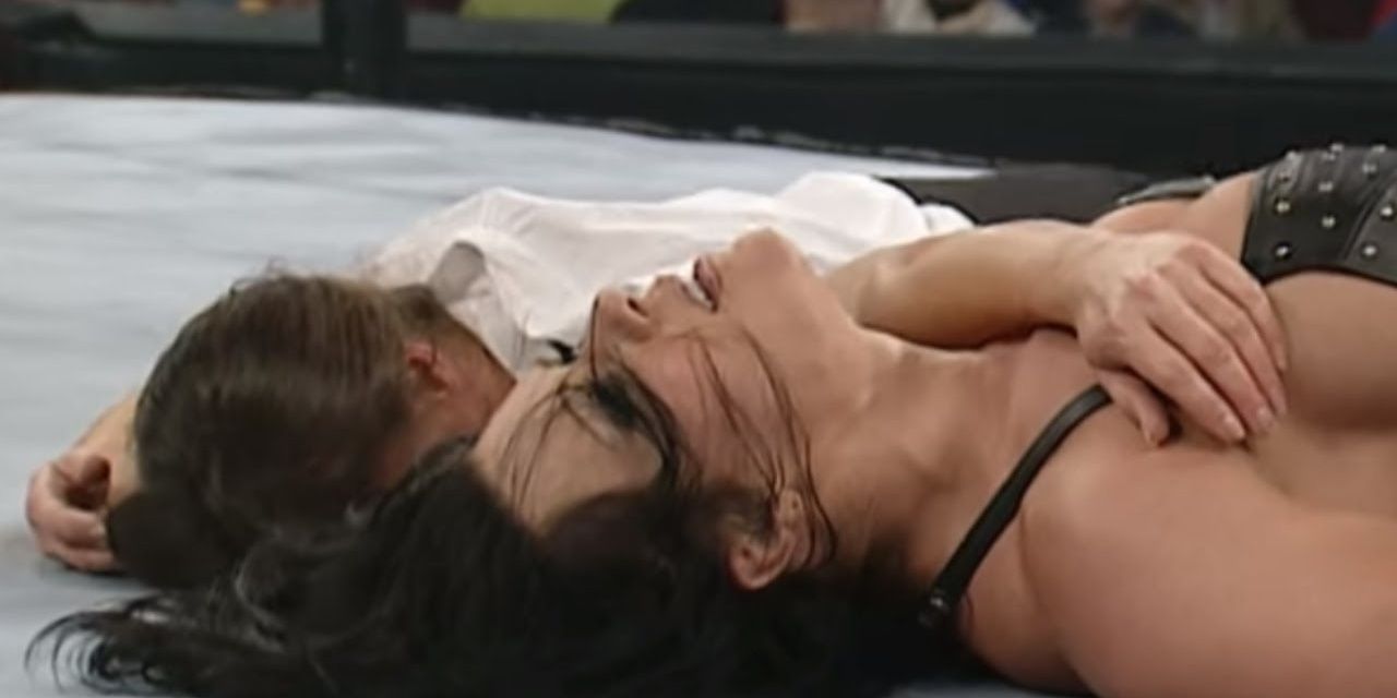 Chyna v Ivory Royal Rumble 2001