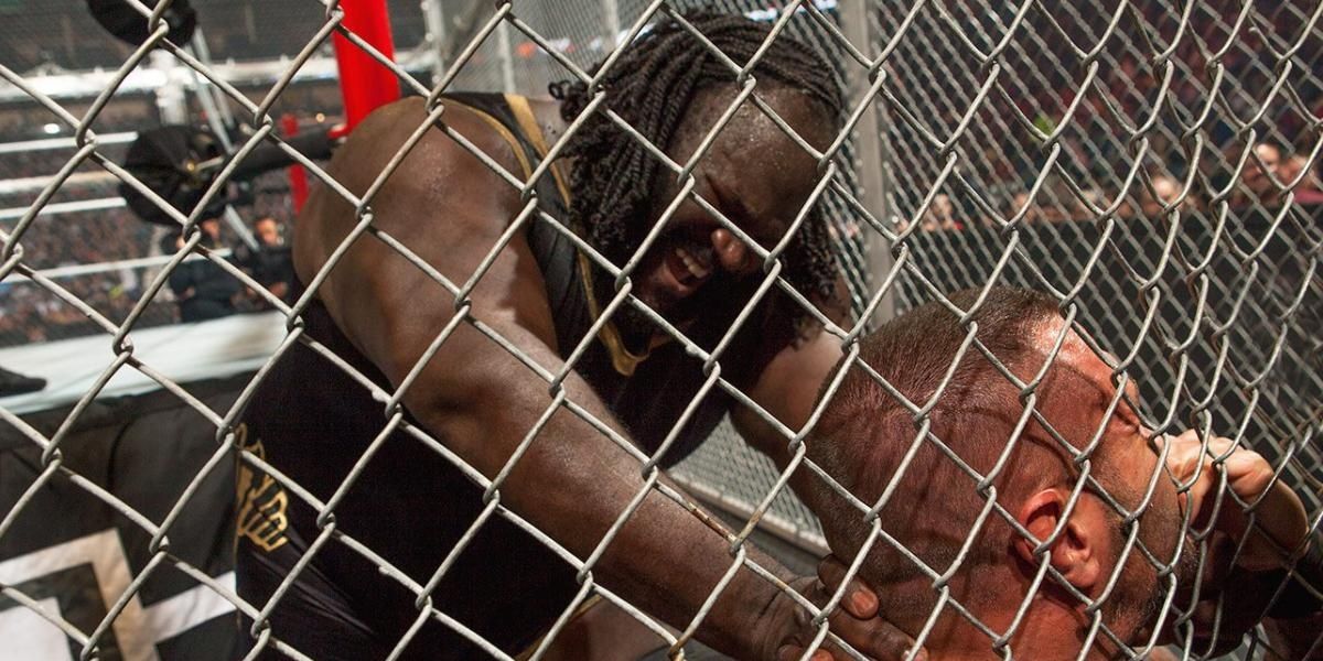 Mark Henry Hell in a Cell 2011