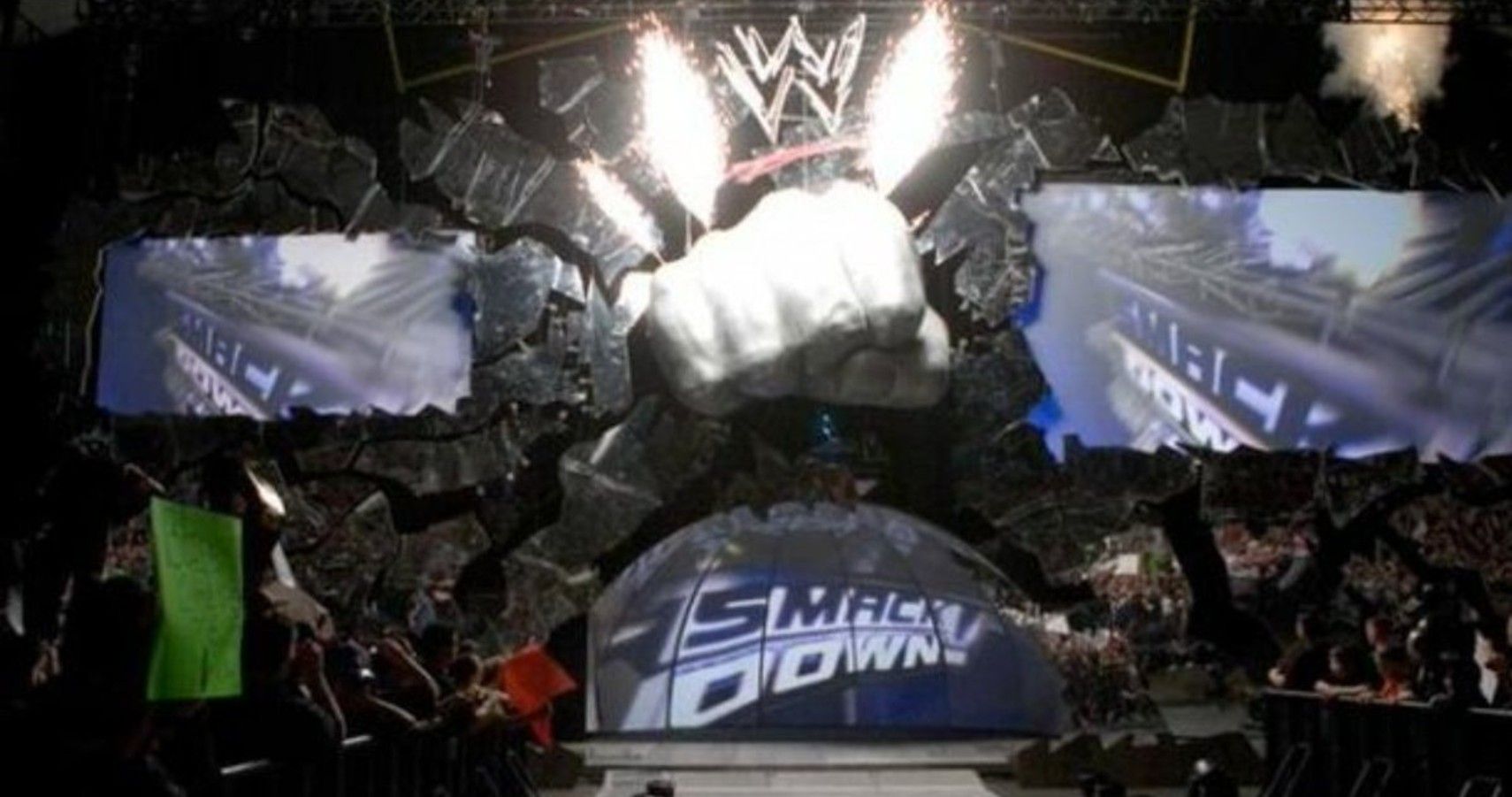 smackdown fist stage